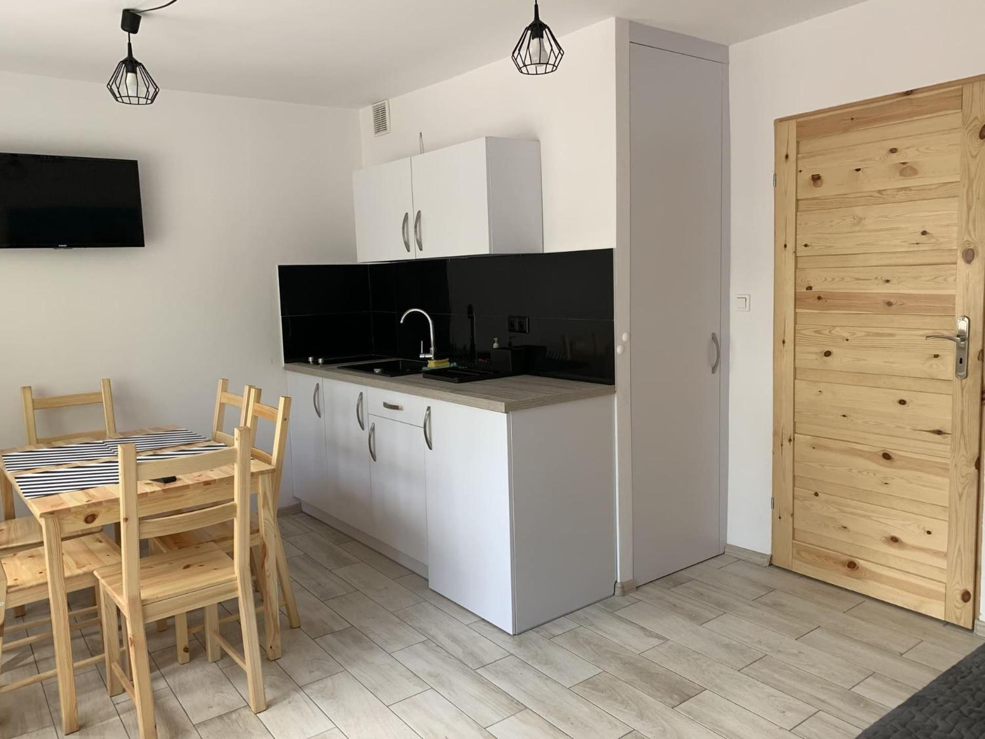 Apartamenty Trawers Wieleń Zaobrzański Esterno foto