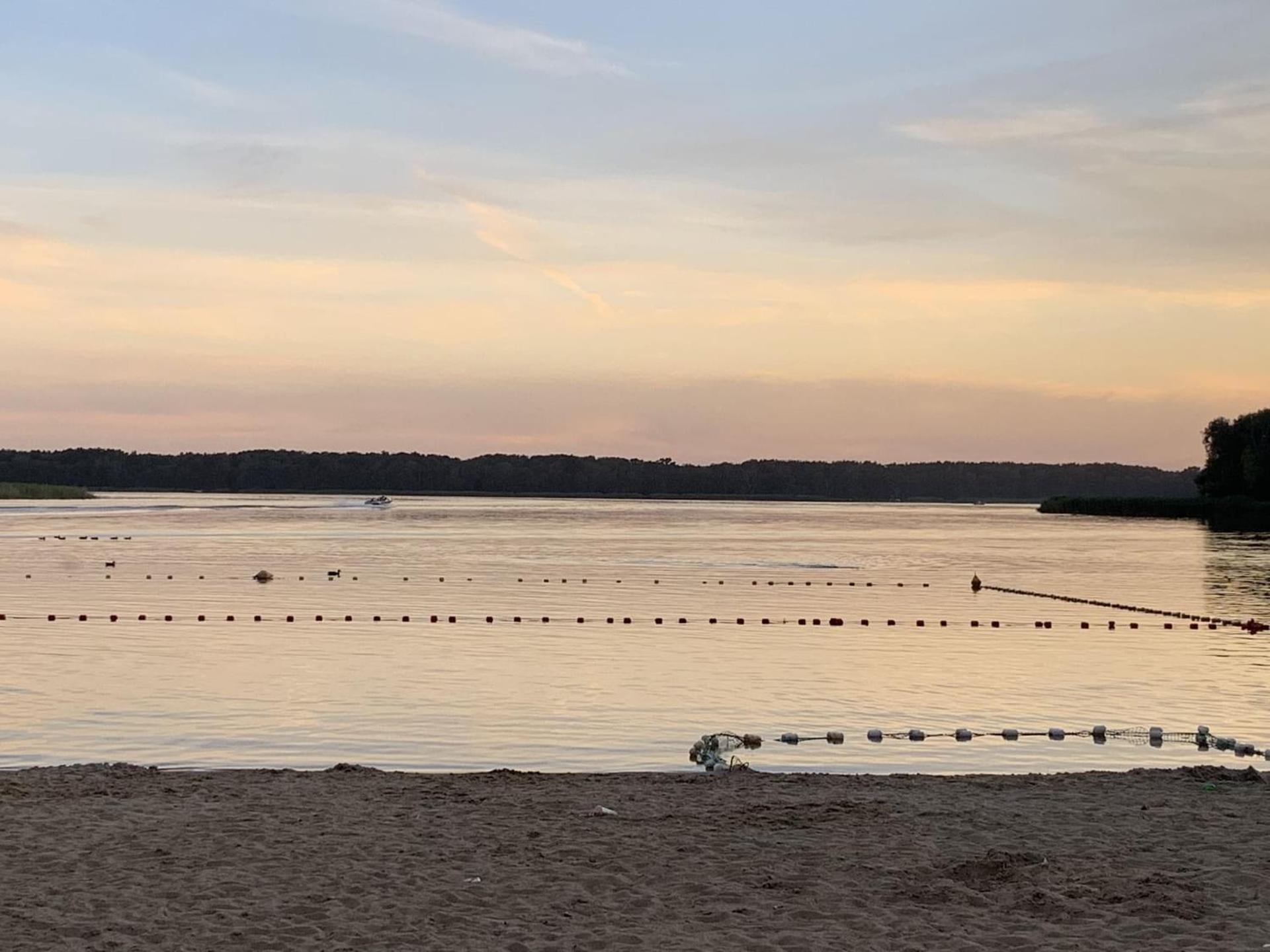 Apartamenty Trawers Wieleń Zaobrzański Esterno foto