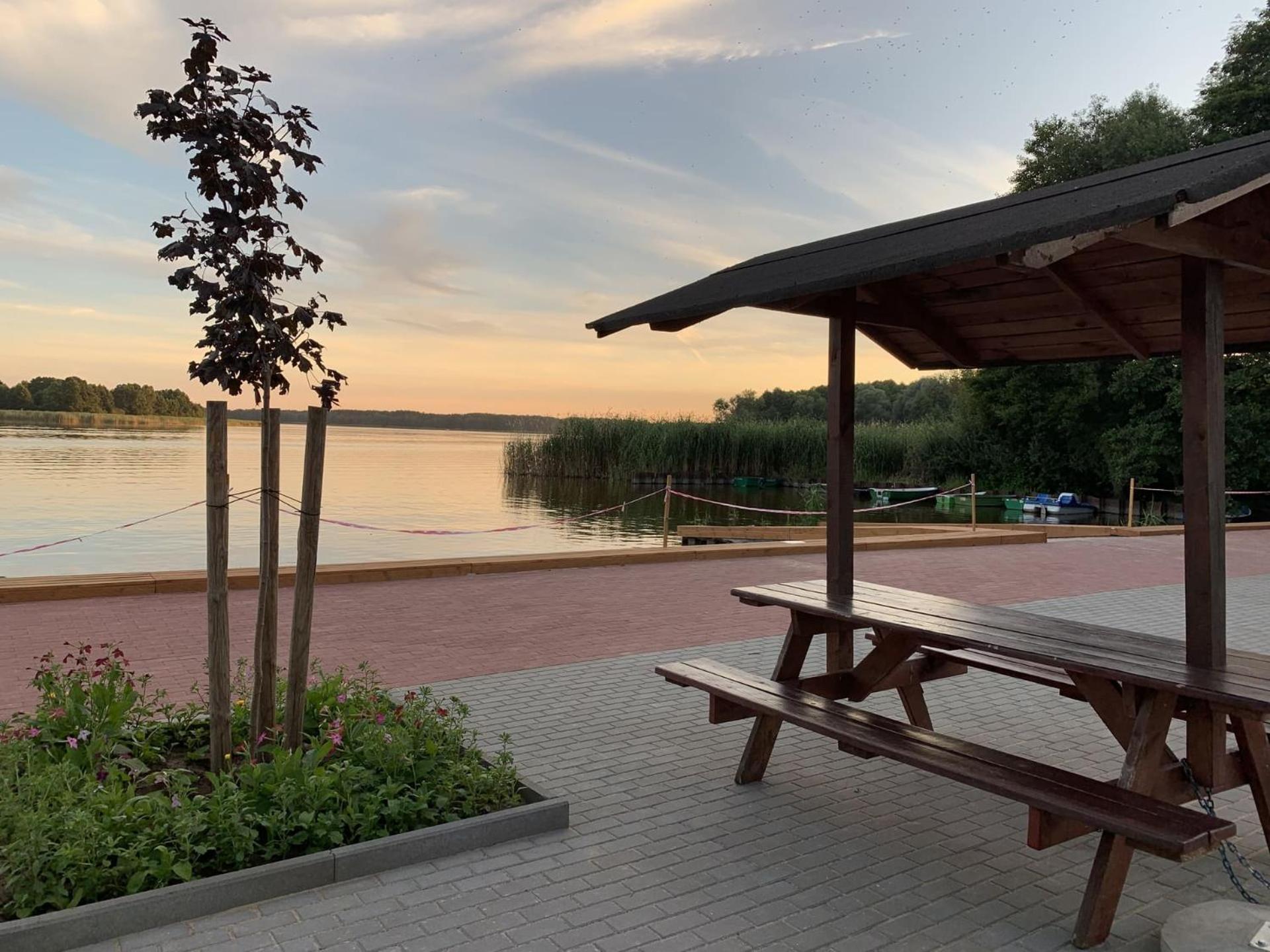 Apartamenty Trawers Wieleń Zaobrzański Esterno foto